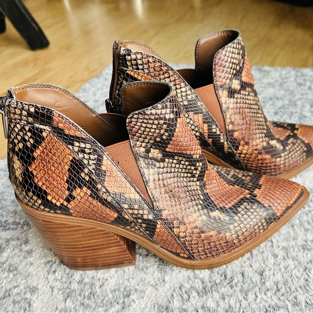Vince Camuto Brown Snakeskin Ankle Booties - Picture 2 of 8